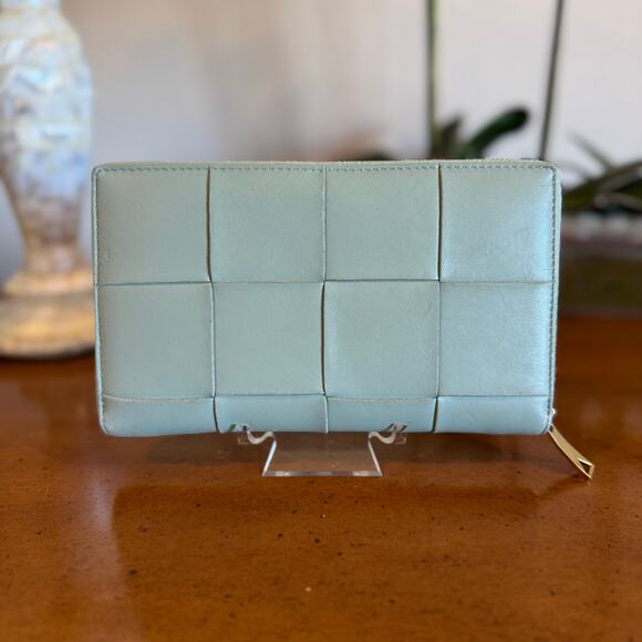 Bottega Veneta Handbags - Bottega Veneta Maxi Intrecciato Cassette Lambskin Zippy Long Wallet Green Sage